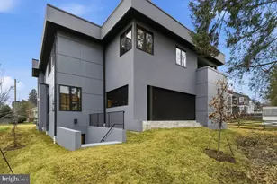 6910 Bright Ave, McLean, VA 22101 - Photo 97