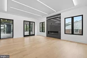 6910 Bright Ave, McLean, VA 22101 - Photo 21