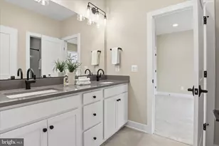 602 Tapawingo Rd SW, Vienna, VA 22180 - Photo 43