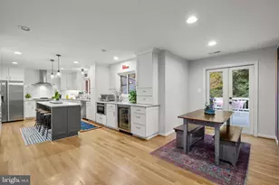 8600 Victoria Rd, Springfield, VA 22151 - Photo 9