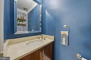 7414 Hallcrest Dr, McLean, VA 22102 - Photo 15