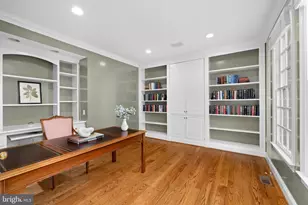 909 Douglass Dr, McLean, VA 22101 - Photo 5