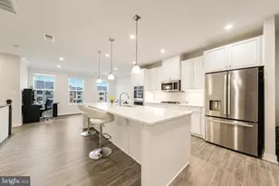 14049 Sunrise Valley Dr, Herndon, VA 20171 - Photo 17