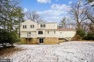 9007 Edgepark Rd, Vienna, VA 22182 - Photo 9