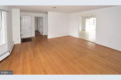 6149 Loch Raven Drive, McLean, VA 22101 - Photo 9