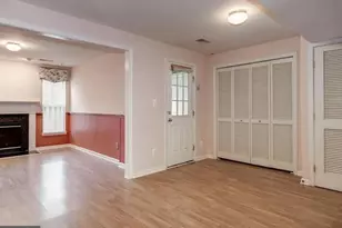 2541 Banshire Dr, Herndon, VA 20171 - Photo 5