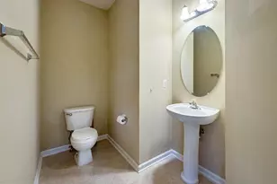 12652 Heron Ridge Dr, Fairfax, VA 22030 - Photo 7