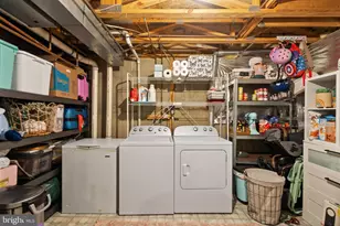 6020 Kestner Cir, Alexandria, VA 22315 - Photo 37