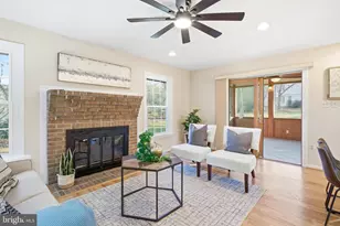 4746 Holly Ave, Fairfax, VA 22030 - Photo 3