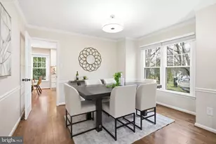 9820 Westwood Manor Ct, Burke, VA 22015 - Photo 3