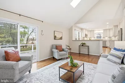 9820 Westwood Manor Court, Burke, VA 22015 - Photo 5