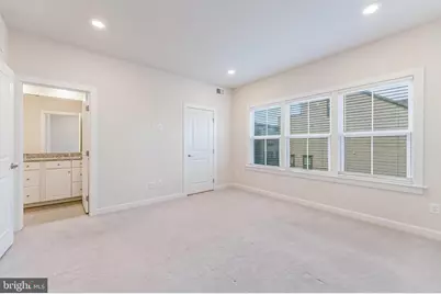 13208 Woodland Park Road, Herndon, VA 20171 - Photo 37