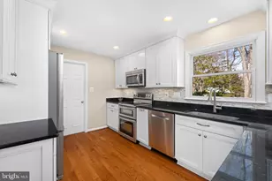 9616 Oakington Dr, Fairfax Station, VA 22039 - Photo 23