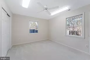 13130 Pavilion Ln, Fairfax, VA 22033 - Photo 29