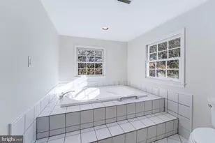 13130 Pavilion Ln, Fairfax, VA 22033 - Photo 43