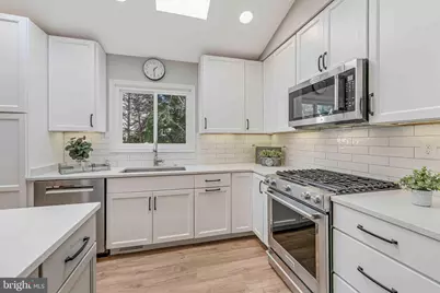 3919 Bokel Drive, Chantilly, VA 20151 - Photo 17