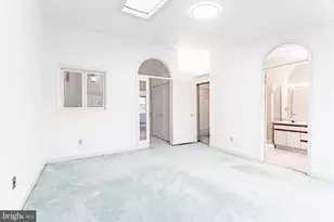 8031 Merry Oaks Ct, Vienna, VA 22182 - Photo 39