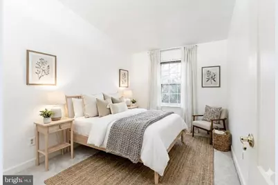 8031 Merry Oaks Court, Vienna, VA 22182 - Photo 7