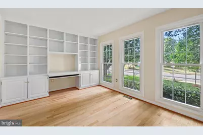 15313 Surrey House Way, Centreville, VA 20120 - Photo 19