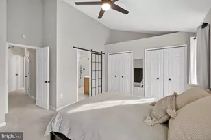 5920 Baron Kent Ln, Centreville, VA 20120 - Photo 7