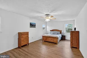 7200 Beachway Ct, Springfield, VA 22153 - Photo 13