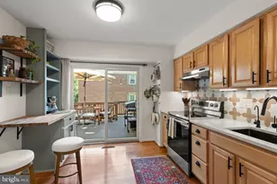 9607 Lake Braddock Dr, Burke, VA 22015 - Photo 15