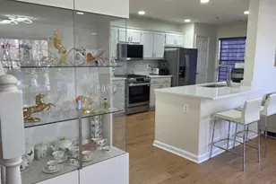 11701 Scooter Ln, Fairfax, VA 22030 - Photo 7