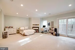 5410 Pachysandra Ln, Centreville, VA 20120 - Photo 41