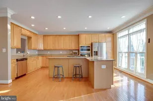 5410 Pachysandra Ln, Centreville, VA 20120 - Photo 23