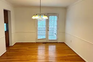 2258 Cartbridge Rd, Falls Church, VA 22043 - Photo 5