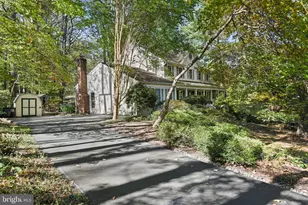 11273 Waples Mill Rd, Oakton, VA 22124 - Photo 5