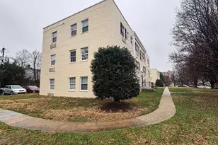 2237 Farrington Ave, Alexandria, VA 22303 - Photo 3