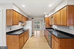 3614 Dorado Ct, Fairfax, VA 22031 - Photo 11