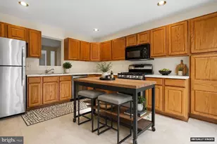 1711 Blue Flint Ct, Reston, VA 20190 - Photo 7