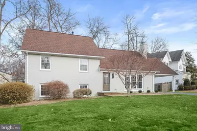 515 Woodland Court NW, Vienna, VA 22180 - Photo 1