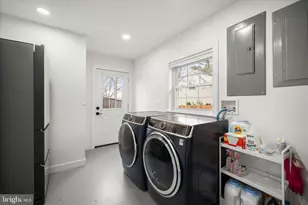 515 Woodland Ct NW, Vienna, VA 22180 - Photo 29