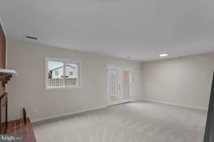 1139 Autumnhaze Ct, Herndon, VA 20170 - Photo 5