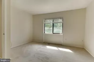 9830 Sweet Mint Dr, Vienna, VA 22181 - Photo 13