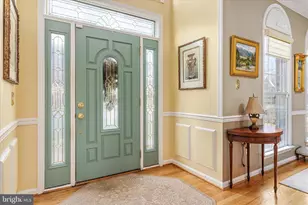 9953 Corsica St, Vienna, VA 22181 - Photo 3