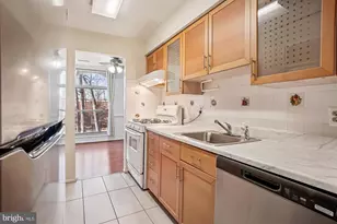 3356 Woodburn Rd, Annandale, VA 22003 - Photo 17