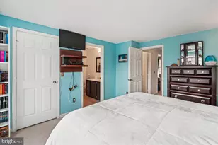 14701 Winterfield Ct, Centreville, VA 20120 - Photo 25