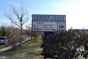 14701 Winterfield Ct, Centreville, VA 20120 - Photo 55