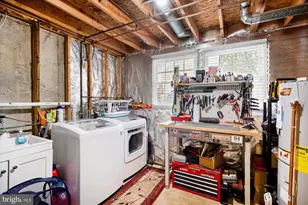 14701 Winterfield Ct, Centreville, VA 20120 - Photo 41