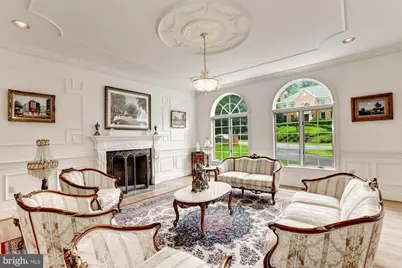 914 Helga Place, McLean, VA 22102 - Photo 9