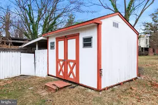 3723 Munson Rd, Falls Church, VA 22041 - Photo 19