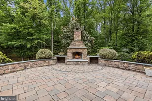 10105 Walker Lake Dr, Great Falls, VA 22066 - Photo 99
