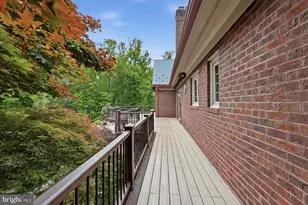 10105 Walker Lake Dr, Great Falls, VA 22066 - Photo 103