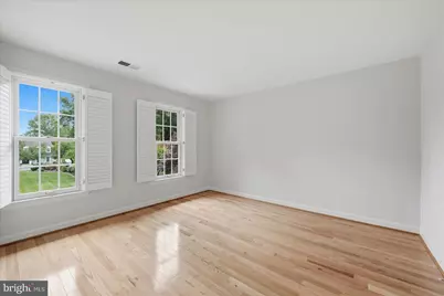 10105 Walker Lake Drive, Great Falls, VA 22066 - Photo 75