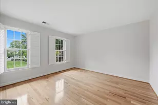 10105 Walker Lake Dr, Great Falls, VA 22066 - Photo 75