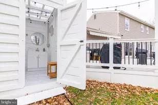 2323 Rosedown Dr, Reston, VA 20191 - Photo 47